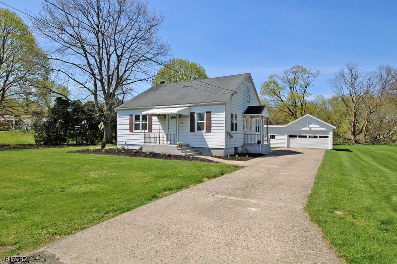 1865 Springtown Rd, Phillipsburg, NJ 08865 photo 1