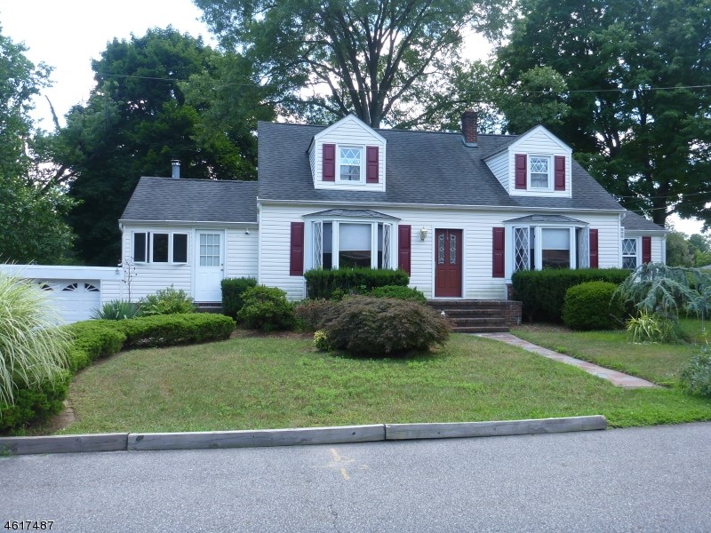 21 Tosch Ave, Wayne, NJ 07470 photo 1