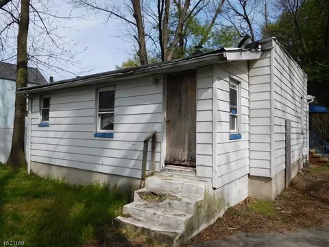 1233 Brookside Ave, Union, NJ 07083 photo 2