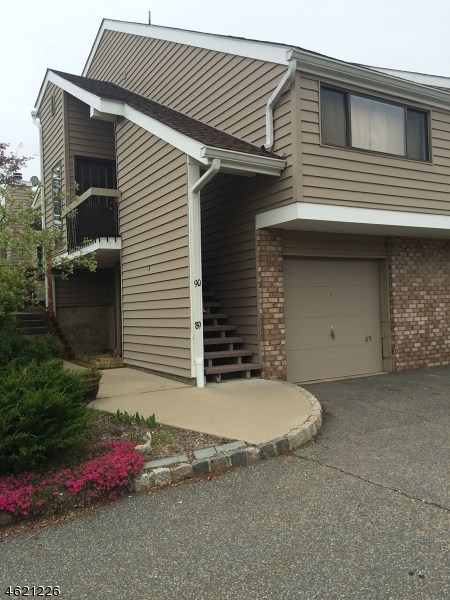 89 Overlook Dr, Clinton, NJ 08809 photo 1