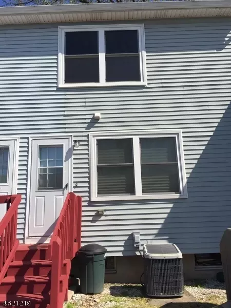 31 School St, Clark, NJ 07066 photo 8