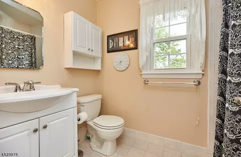25 Joyce Dr, Succasunna, NJ 07876 photo 17