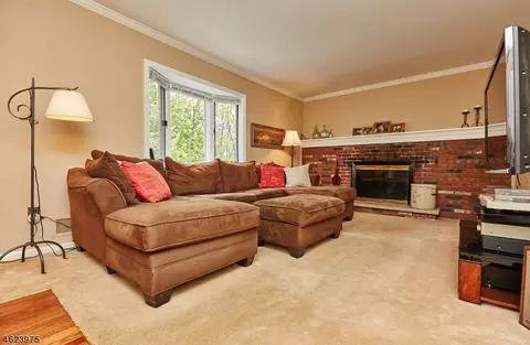 25 Joyce Dr, Succasunna, NJ 07876 photo 7