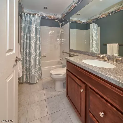 18 Harrier Ct, Wayne, NJ 07470 photo 15