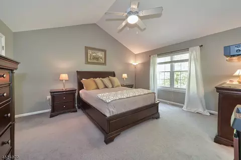 18 Harrier Ct, Wayne, NJ 07470 photo 13