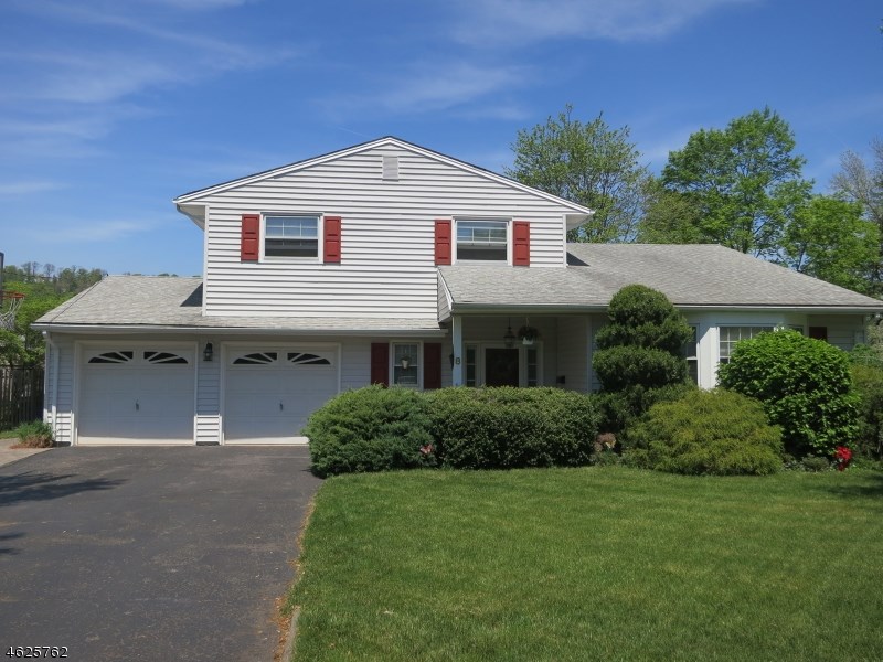 8 Dunlap Pl, Middlesex, NJ 08846 photo 1