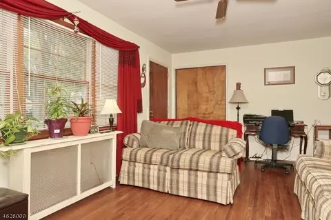 147 Spring Ln, Paramus, NJ 07652 photo 6