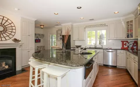 14 Colt Rd, Summit, NJ 07901 photo 6