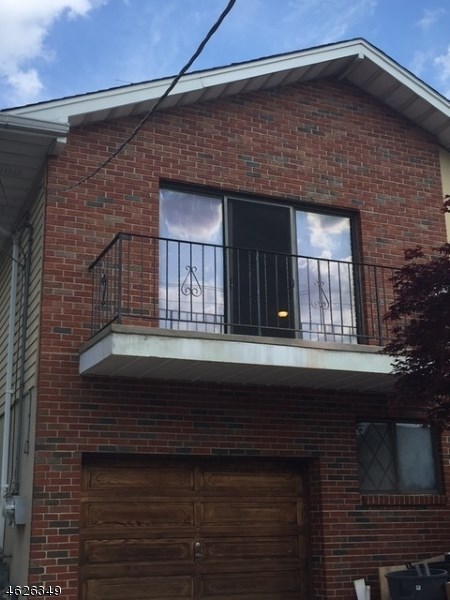 762 9th St, Secaucus, NJ 07094 photo 1