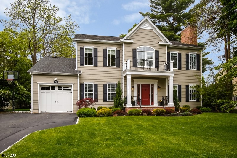 45 Pine St, Chatham, NJ 07928 photo 1
