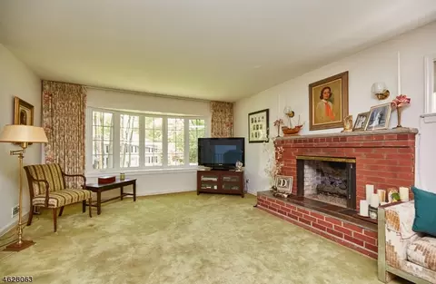 14 Timber Dr, Berkeley Heights, NJ 07922 photo 3