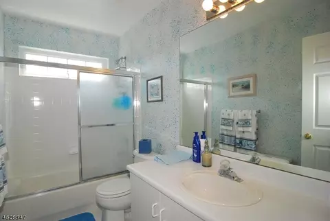 12 Saxton Dr, Hackettstown, NJ 07840 photo 20
