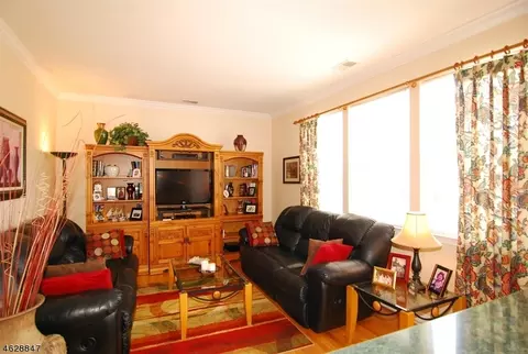 12 Saxton Dr, Hackettstown, NJ 07840 photo 9