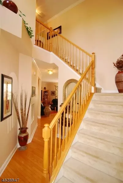 12 Saxton Dr, Hackettstown, NJ 07840 photo 2