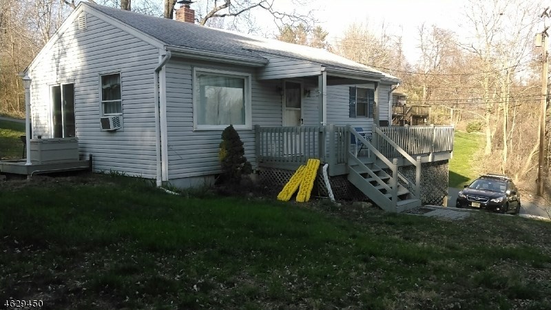 3 Stuber Ln, Hackettstown, NJ 07840 photo 1
