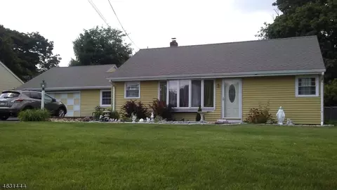 9 Douglas Way, Wayne, NJ 07470 photo 1