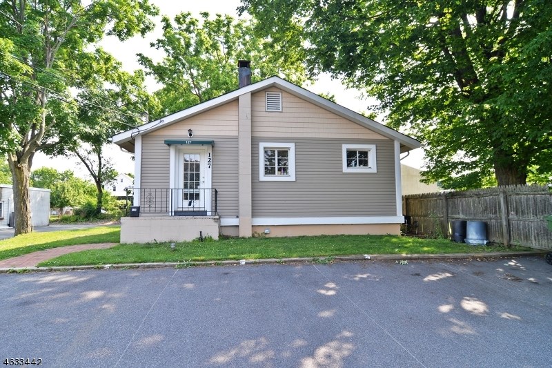 127 Maple Ave, Hackettstown, NJ 07840 photo 1
