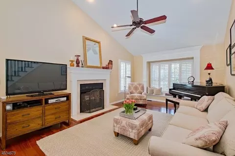 3 Lockhaven Ct, Bedminster, NJ 07921 photo 3