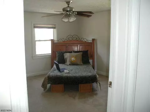 650 Crescent Dr, Bound Brook, NJ 08805 photo 18