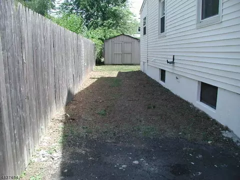 650 Crescent Dr, Bound Brook, NJ 08805 photo 23