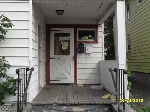 529 W 4th St, Plainfield, NJ 07060 photo 2