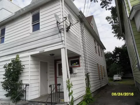 529 W 4th St, Plainfield, NJ 07060 photo 3