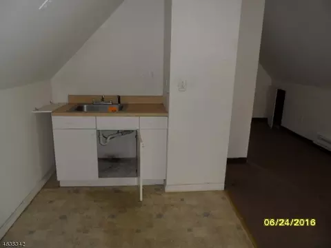 529 W 4th St, Plainfield, NJ 07060 photo 22