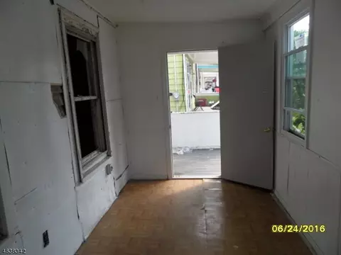 529 W 4th St, Plainfield, NJ 07060 photo 7