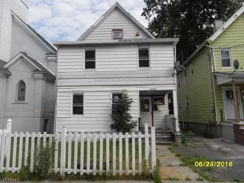 529 W 4th St, Plainfield, NJ 07060 photo 1