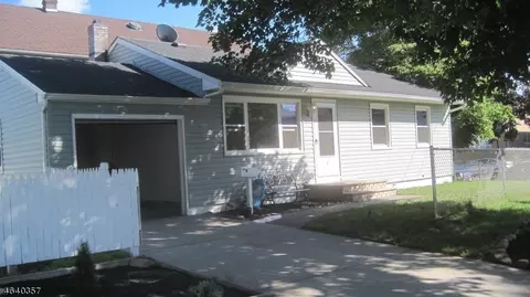 8 E 13th St, Linden, NJ 07036 photo 2
