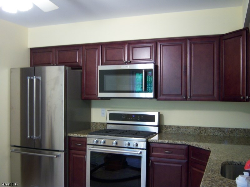 34 A Meyerhoff Pl, Oradell, NJ 07649 photo 1