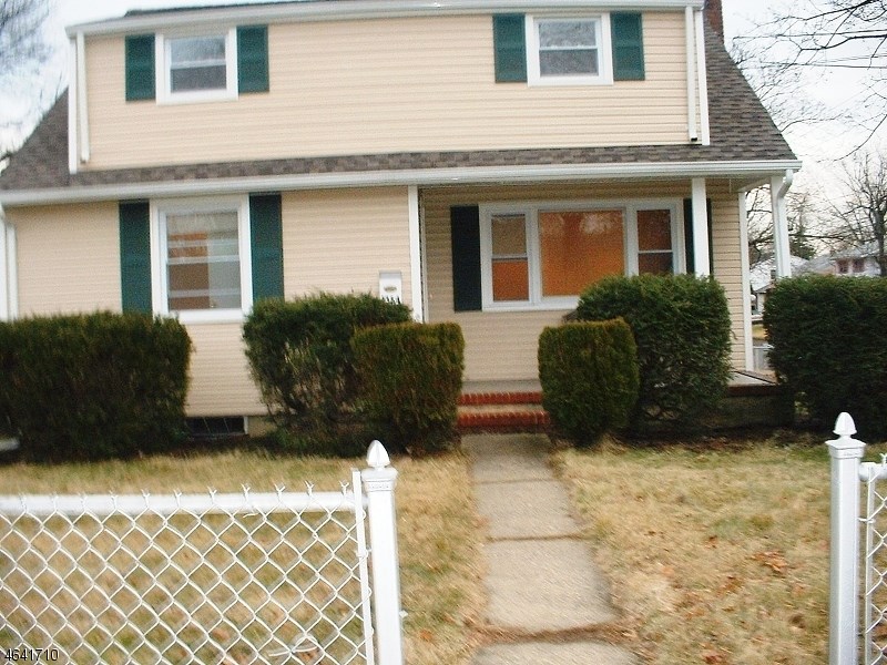 1354 E 2nd St, Plainfield, NJ 07062 photo 1