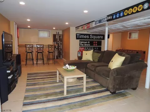 81 Stillwell Rd, Leonardo, NJ 07737 photo 6