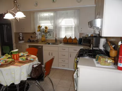 95 Brook Ave, Passaic, NJ 07055 photo 3