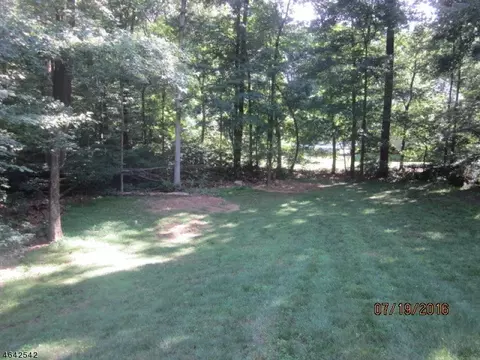 3 Michael Dr, Hackettstown, NJ 07840 photo 4