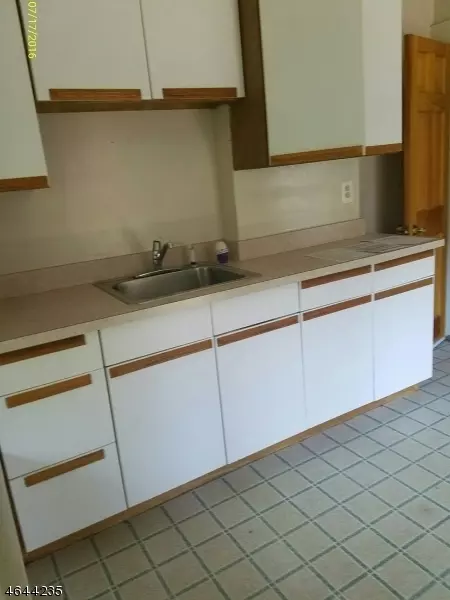 520 E 2nd St, Bound Brook, NJ 08805 photo 4