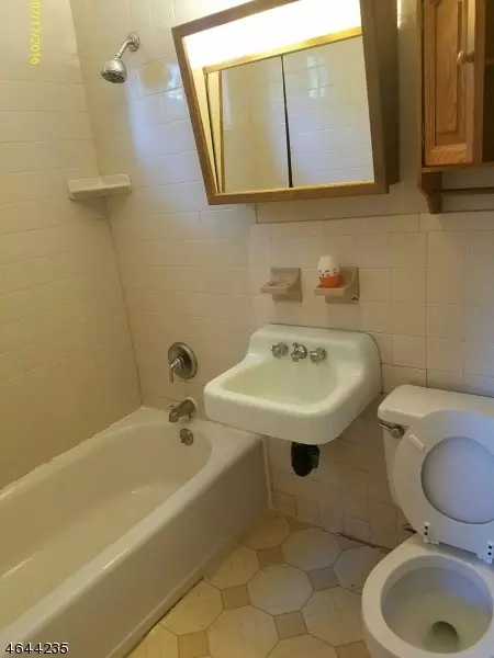 520 E 2nd St, Bound Brook, NJ 08805 photo 8