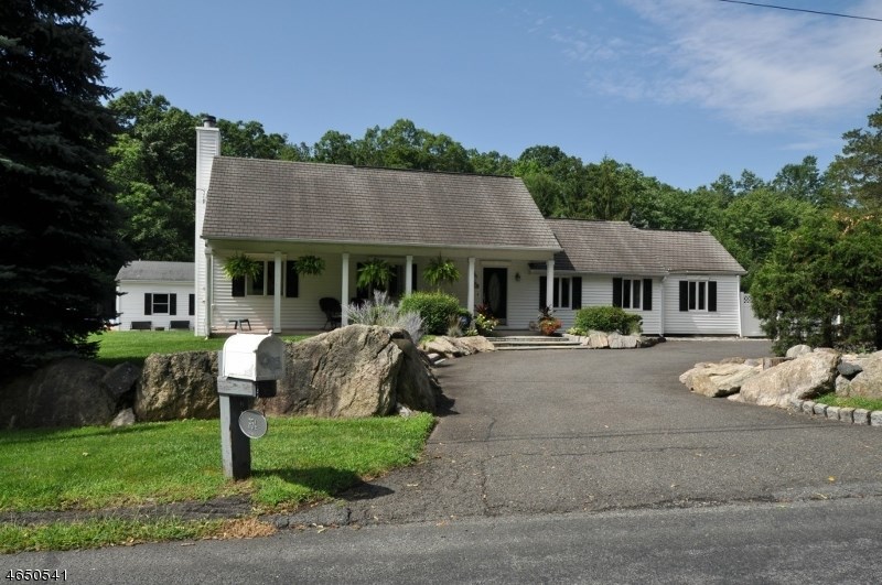 147 Hardscrabble Rd, Mendham, NJ 07945 photo 1