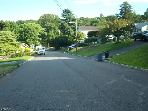 143 Madison St, Dover, NJ 07801 photo 4