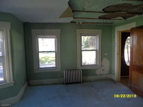 215 Jefferson Ave, North Plainfield, NJ 07060 photo 8