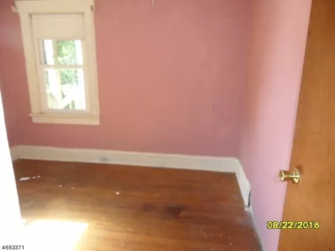 215 Jefferson Ave, North Plainfield, NJ 07060 photo 9