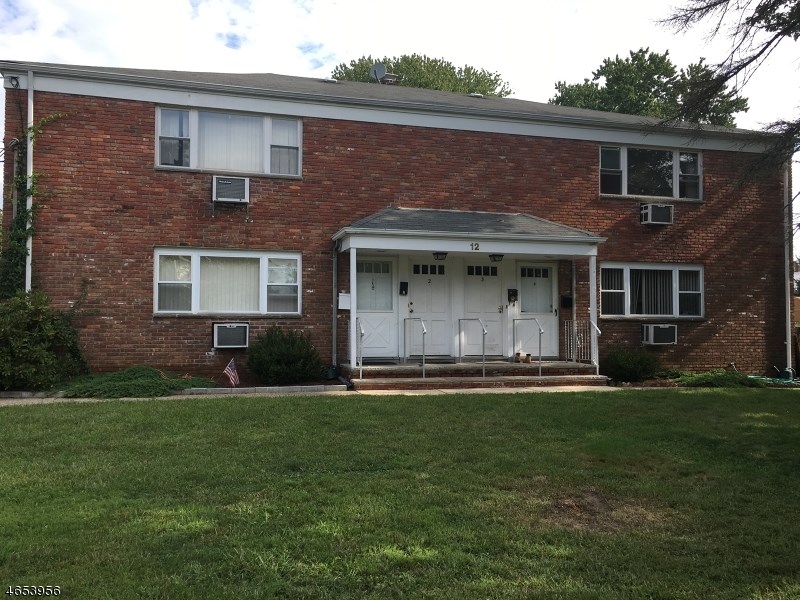 12 Storms Pl, Wanaque, NJ 07420 photo 1