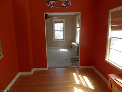 525 E 3rd St, Plainfield, NJ 07060 photo 3
