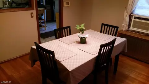 606 Fairfield Rd, Wayne, NJ 07470 photo 4