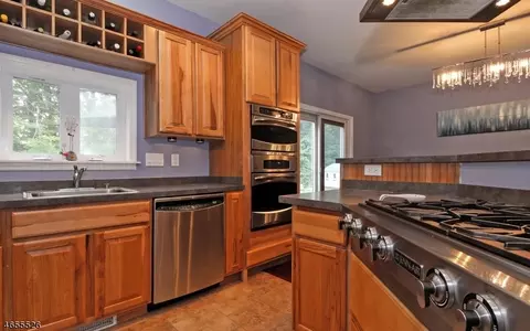 11 Eros Ct, Wayne, NJ 07470 photo 7