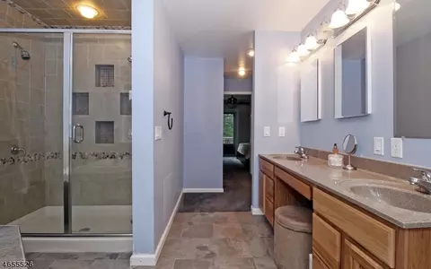 11 Eros Ct, Wayne, NJ 07470 photo 16
