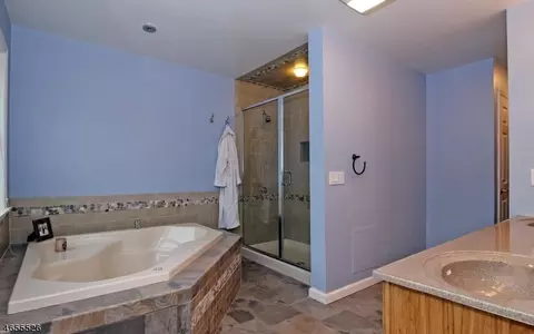 11 Eros Ct, Wayne, NJ 07470 photo 15