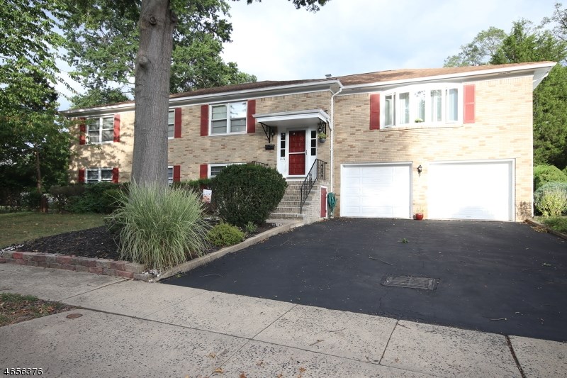 1124 Beechwood Ave, Middlesex, NJ 08846 photo 1