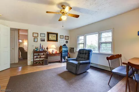 8 Douglas Way, Wayne, NJ 07470 photo 9