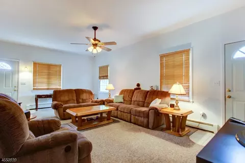 8 Douglas Way, Wayne, NJ 07470 photo 5